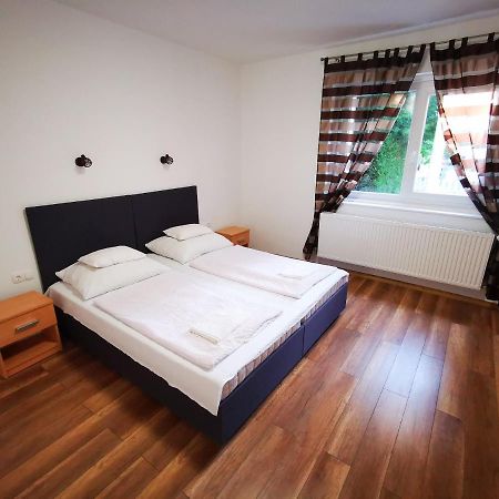 Mate Apartman Gyula Luaran gambar