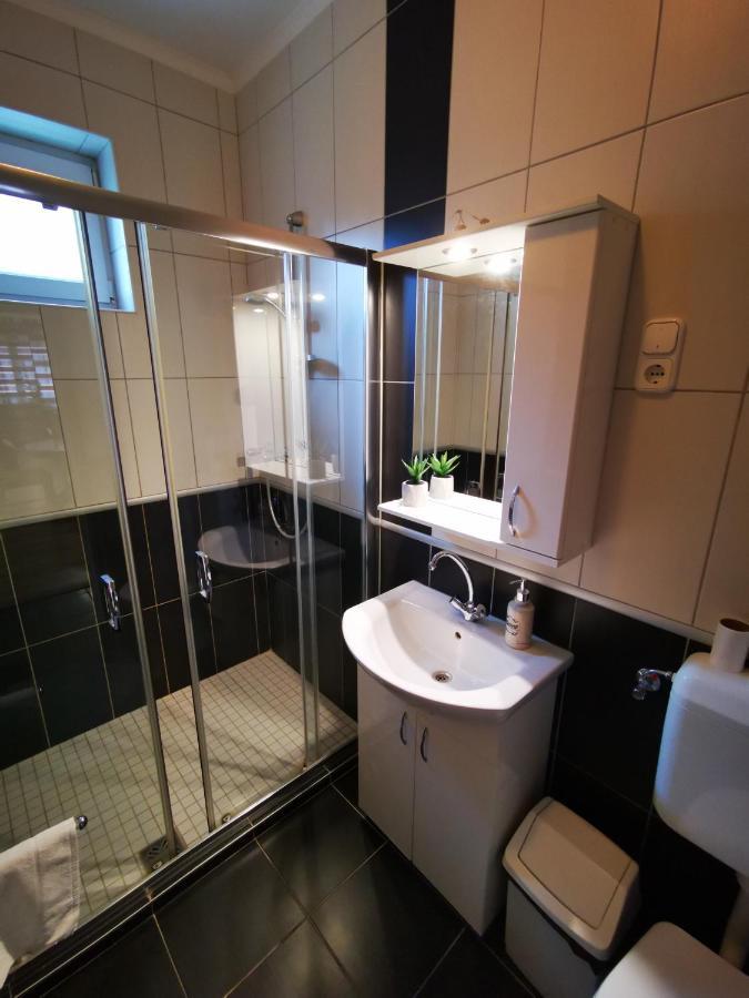 Mate Apartman Gyula Luaran gambar