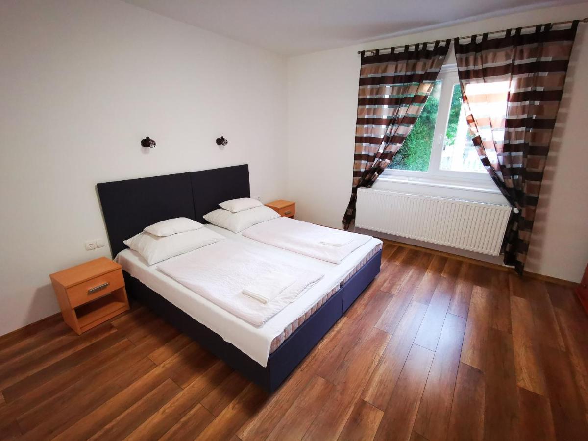 Mate Apartman Gyula Luaran gambar