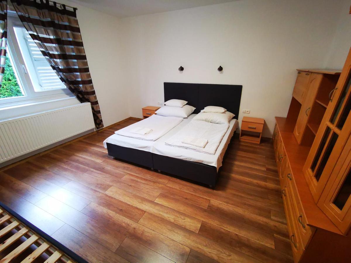 Mate Apartman Gyula Luaran gambar